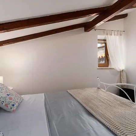 Relax In 2 Bedroom App In Old Town W/Ac And Wifi Rovinj Exterior photo